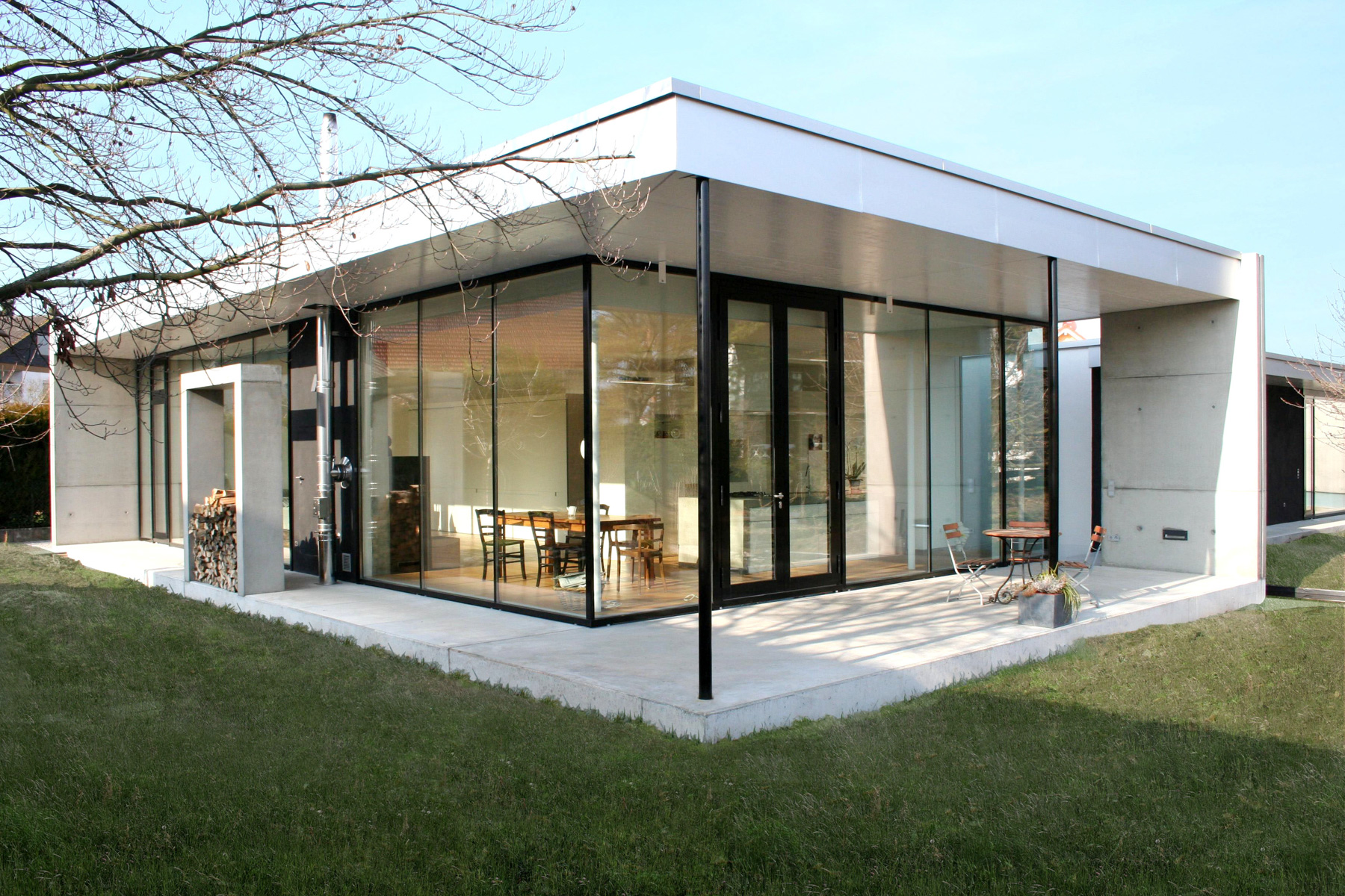 „Ihre Art zu leben, ist unser Anspruch für Funktion und Gestaltung“ BV Landin (2010 Neubau Einfamilienhaus mit Carport)